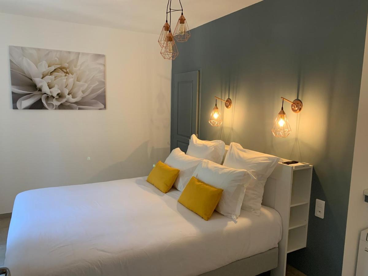 Domaine Forvent Bed and Breakfast Saint-Julien-de-Peyrolas Εξωτερικό φωτογραφία