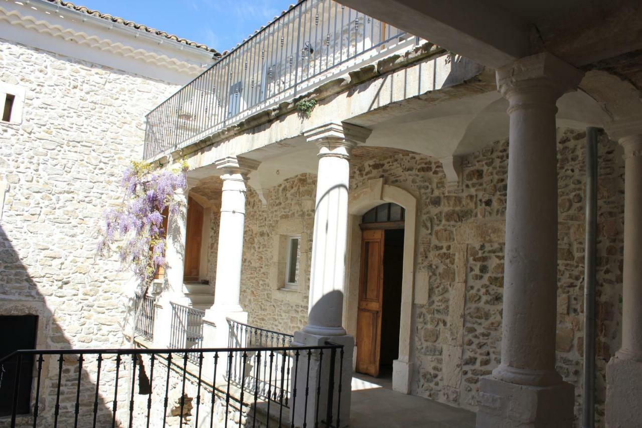 Domaine Forvent Bed and Breakfast Saint-Julien-de-Peyrolas Εξωτερικό φωτογραφία