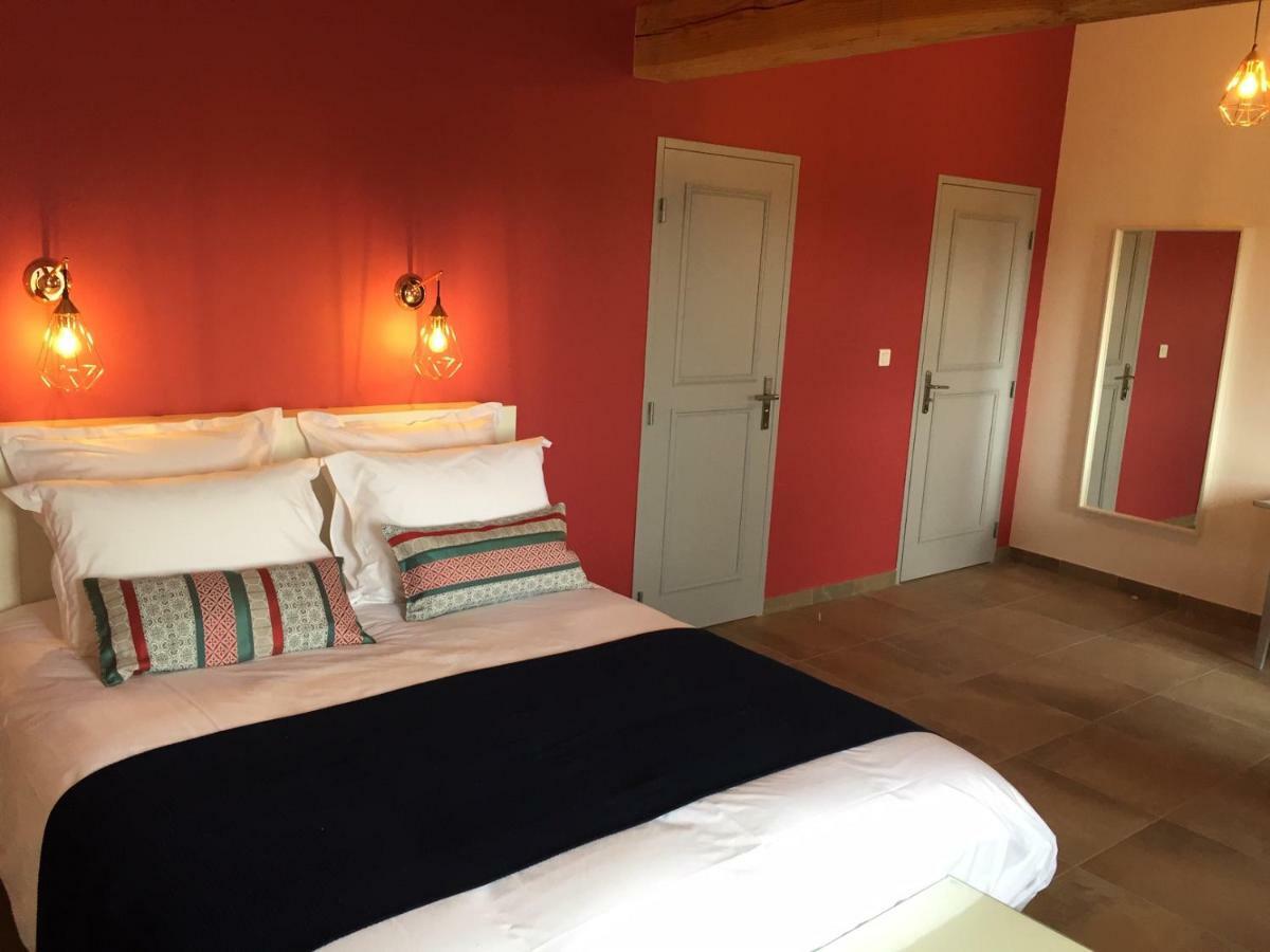 Domaine Forvent Bed and Breakfast Saint-Julien-de-Peyrolas Εξωτερικό φωτογραφία